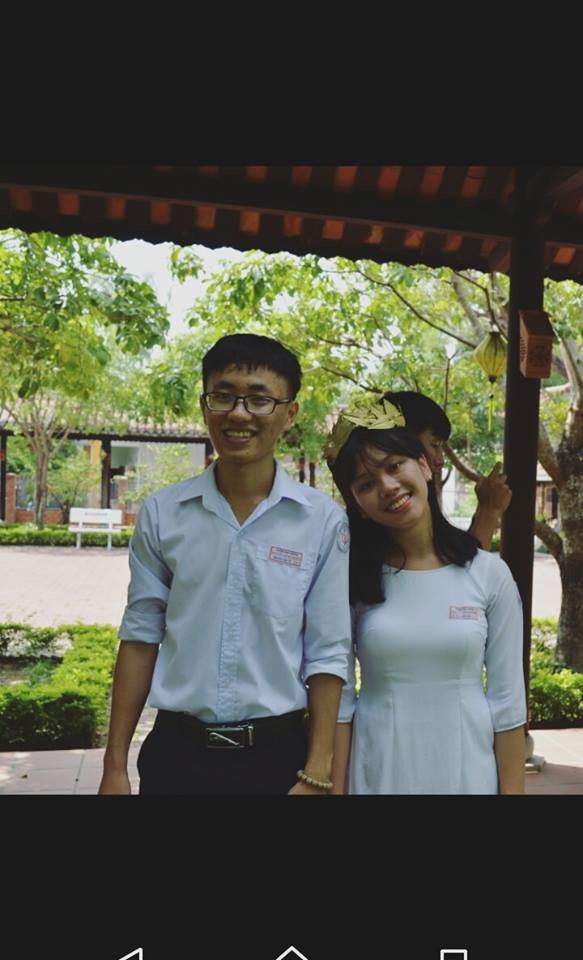 Nguyễn Anh Tú và bạn cùng lớp - Ảnh: NVCC