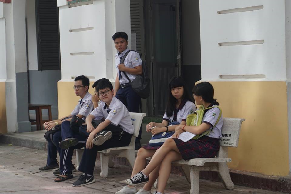 Thí sinh và phụ huynh đã có mặt từ sớm