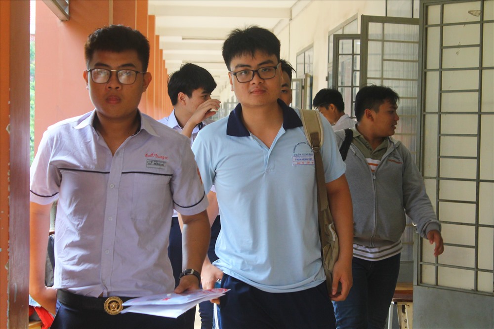 Một số hình ảnh tại buổi làm thủ tục dự thi