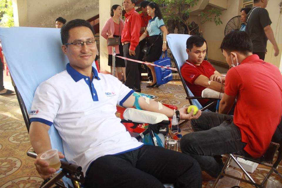 Cán bộ BIDV tích cực hiến máu