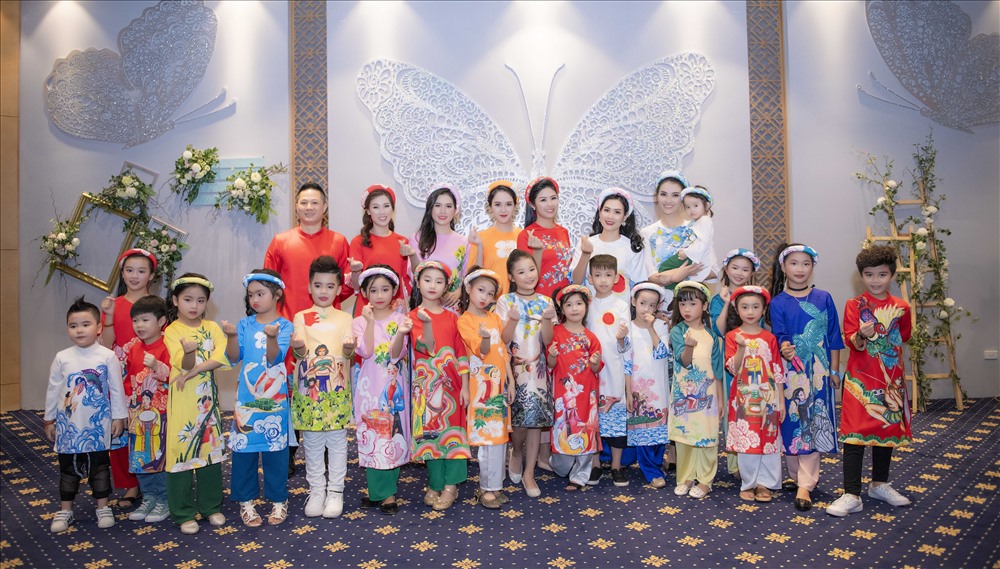 Dàn mẫu nhí trong “Cổ tích Việt Nam“. Ảnh: DSC