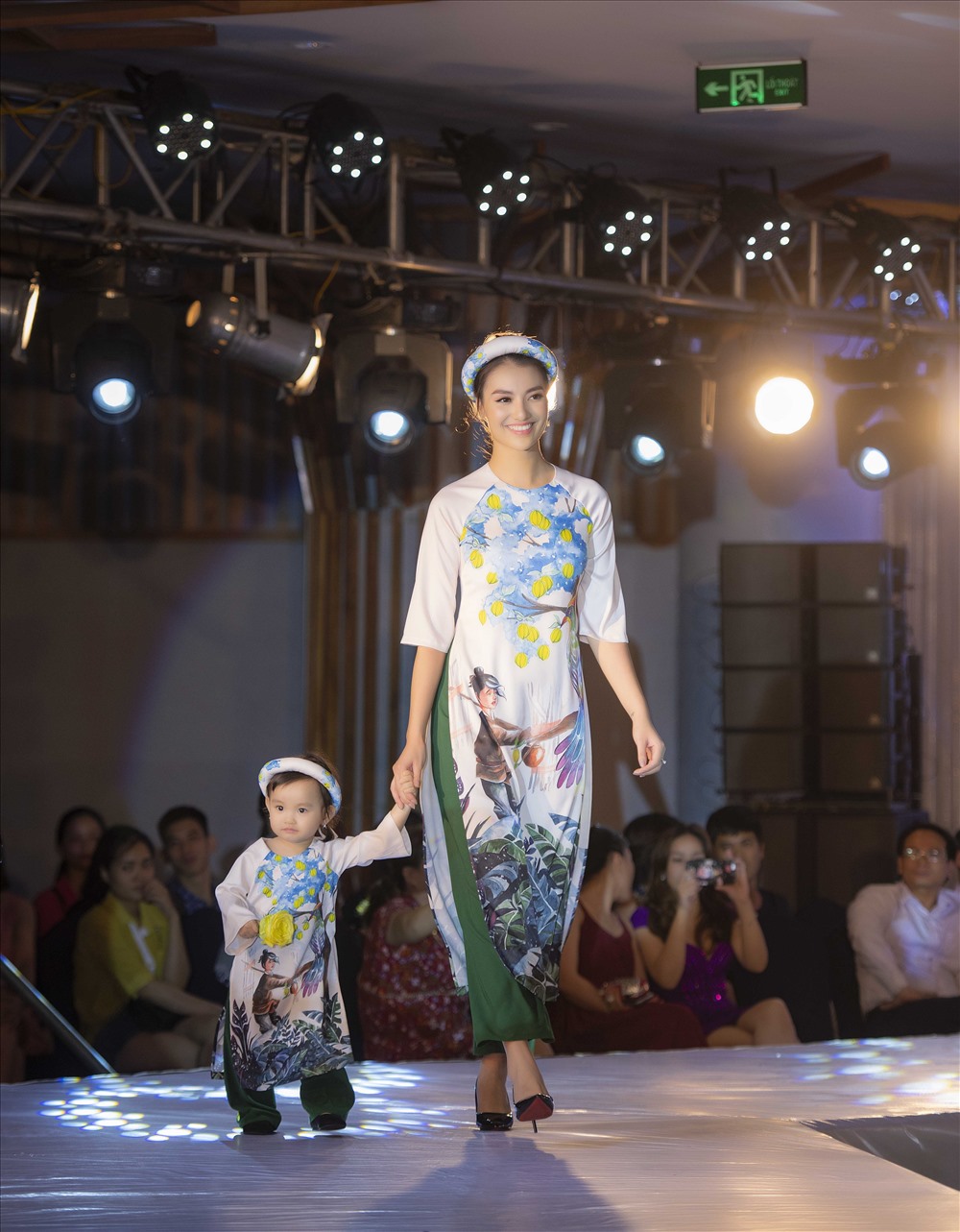 Hồng Quế và con gái. Ảnh: DSC