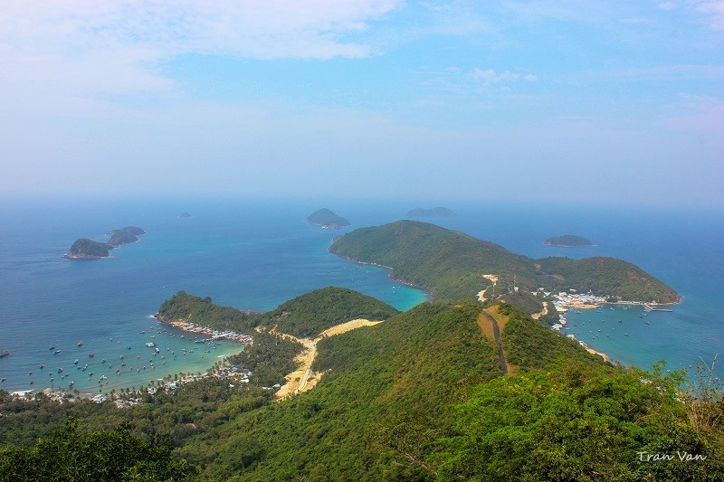 Toàn cảnh Nam Du. Ảnh: T.V