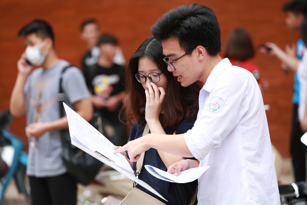 Thí sinh dự thi Tốt nghiệp THPT Quốc gia 2018 tại Hà Nội. Ảnh: HẢI NGUYỄN