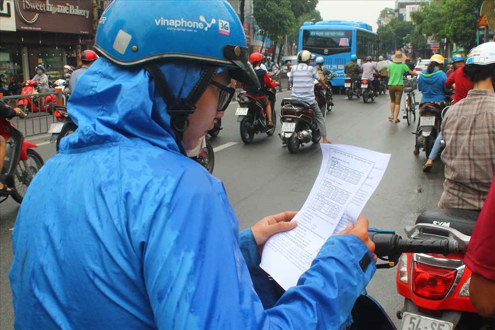 Thí sinh thi tốt, phụ huynh vẫn lo lắng