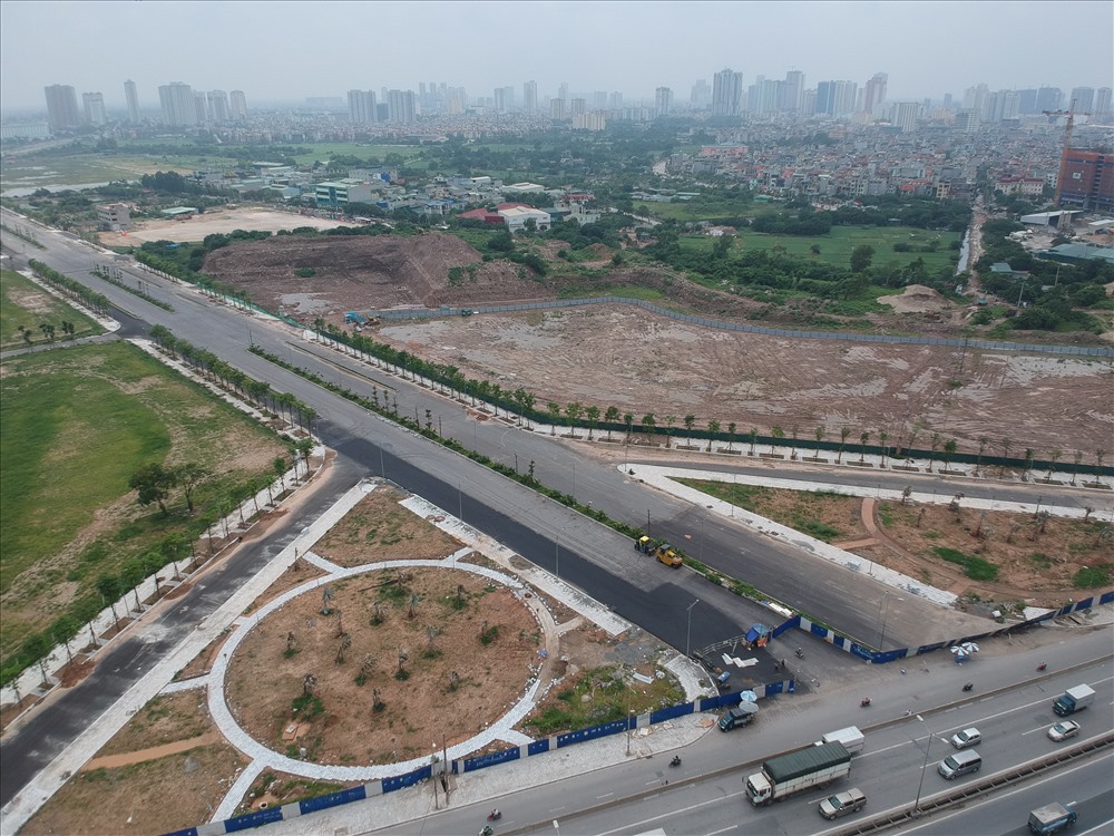 Điểm thông xe với đường Nguyễn Xiển