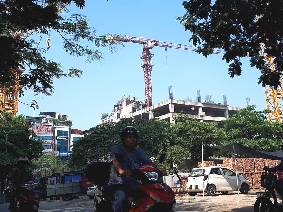 Thực tế đã xảy ra không ít vụ tai nạn do các cần trục tháp gây ra.