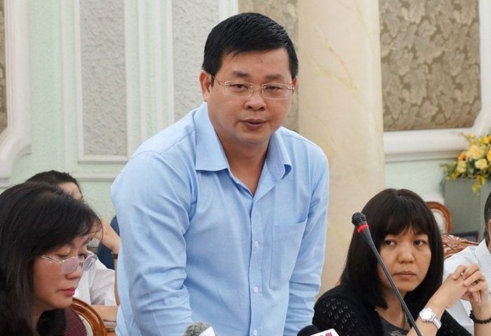 Lãnh đạo Sở TN-MT lý giải “mùi hôi” gây đảo lộn cuộc sống của hàng ngàn hộ dân khu vực Phú Mỹ Hưng là do “biến đổi khí hậu“. Ảnh: T.Trung