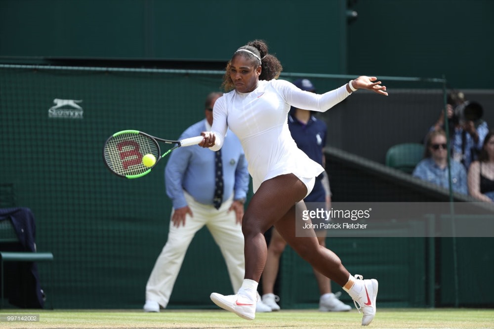 Không gì làm khó được Serena dù đã ở tuổi 36. Ảnh: Getty.