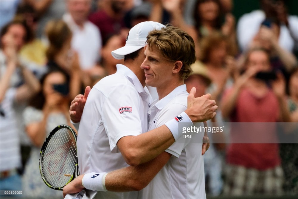 Bán kết Wimbledon: 7 tiếng đua marathon giữa Jonh Isner và Kevin Anderson - ảnh 5 Bán kết Wimbledon: 7 tiếng đua marathon giữa Jonh Isner và Kevin Anderson - ảnh 5