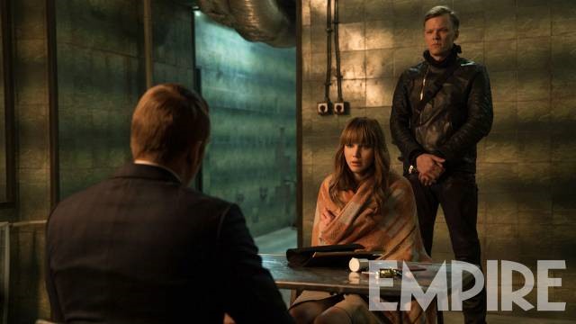 Jennifer Lawrence bị tra tấn trong “Red Sparrow”
