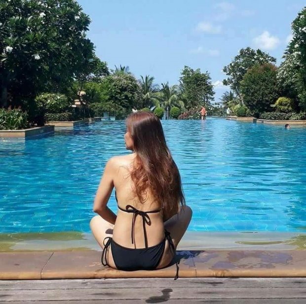 Nếu nhìn từ phía sau, ít ai có thể nhận ra đây là một người phụ nữ trung niên.