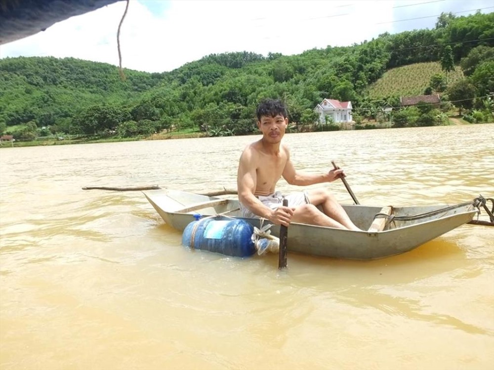 Nước lũ dâng cao, hàng tẳm hộ dân huyện miền núi Thạch Thành lại đối mặt với lũ.