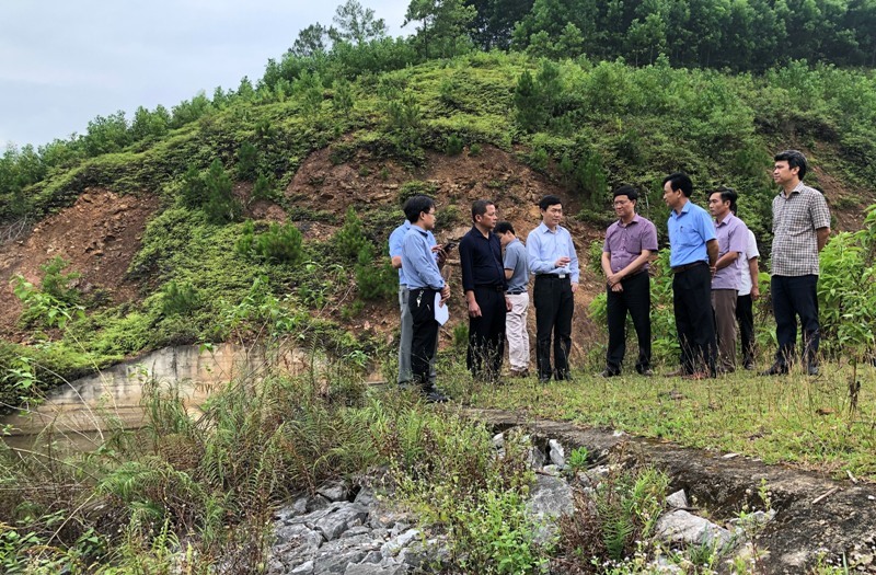 Tổng cục trưởng Tổng cục Thủy lợi dẫn đầu đoàn công tác kiểm tra, đánh giá công tác đảm bảo an toàn hồ Khe Su và đập Khe Trảy (Hà Tĩnh) trước mùa mưa lũ 2018