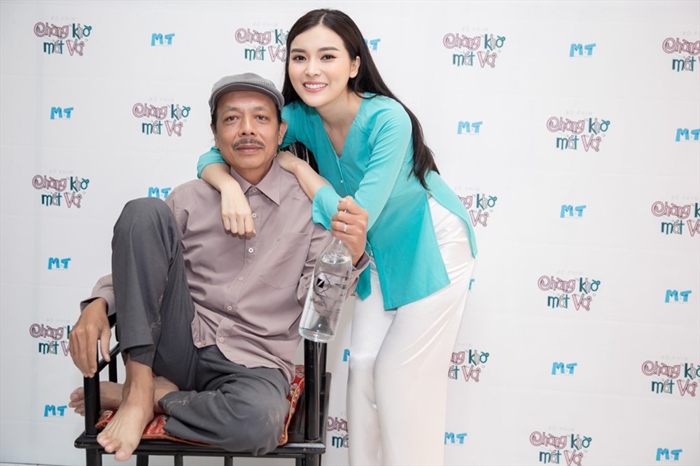NSƯT Thanh Hoàng và Cao Thái Hà khi tham gia phim “Chàng khờ mất vợ“.