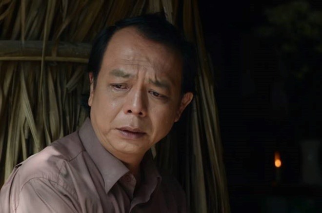 Nghệ sĩ Thanh Hoàng sinh năm 1963 ở Sài Gòn, trong một gia đình nghèo có năm anh em.