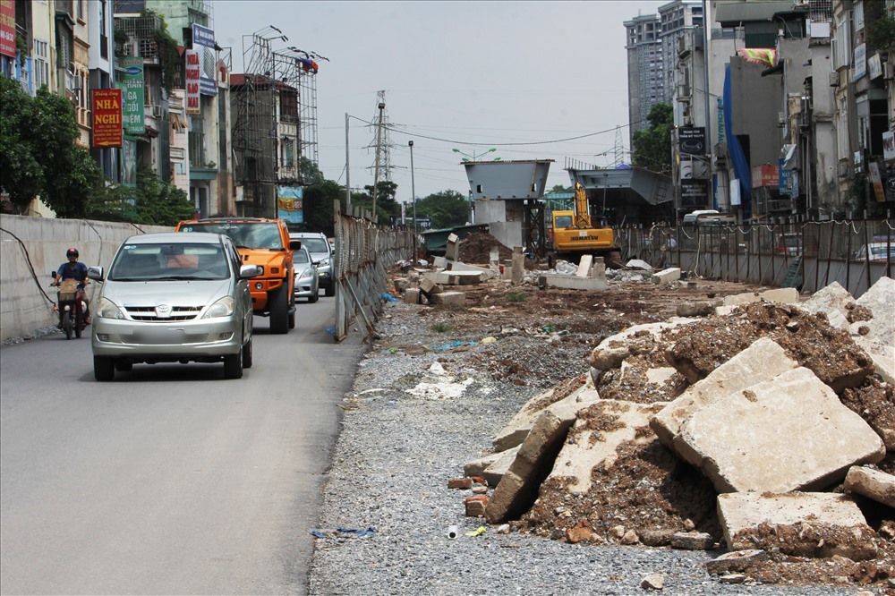 Sau thời hạn trên nếu chưa hoàn thành, UBND TP.Hà Nội sẽ xử lý trách nhiệm đối với CĐT, các đơn vị thi công, đơn vị tư vấn theo quy định