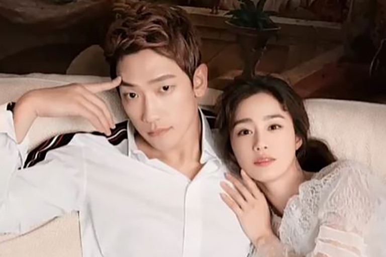 Kể từ khi kết hôn với Bi Rain và sinh con gái đầu lòng Kim Tae Hee chủ yếu dành thời gian chăm sóc gia đình nhỏ.