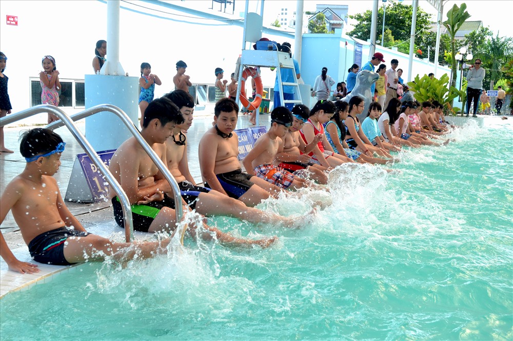 Quang cảnh buổi học đầu tiên. (Ảnh: Lục Tùng)