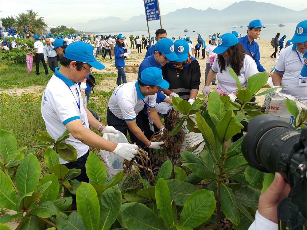 Các chuyên gia nhận định nếu không hành động, đại dương sẽ nhiều rác hơn là cá.