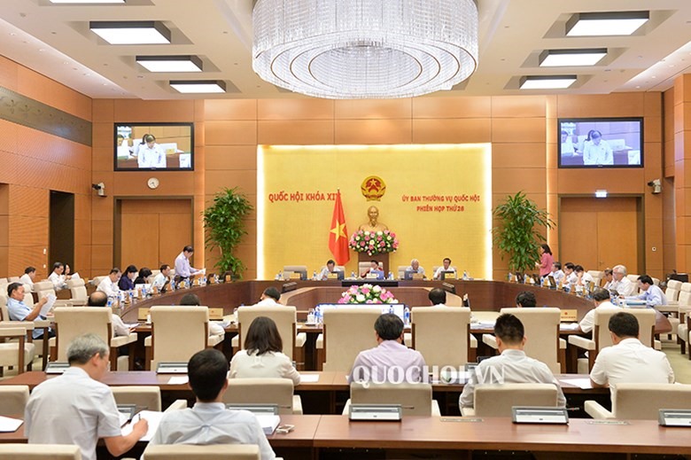 Toàn cảnh phiên họp. Ảnh Q.H