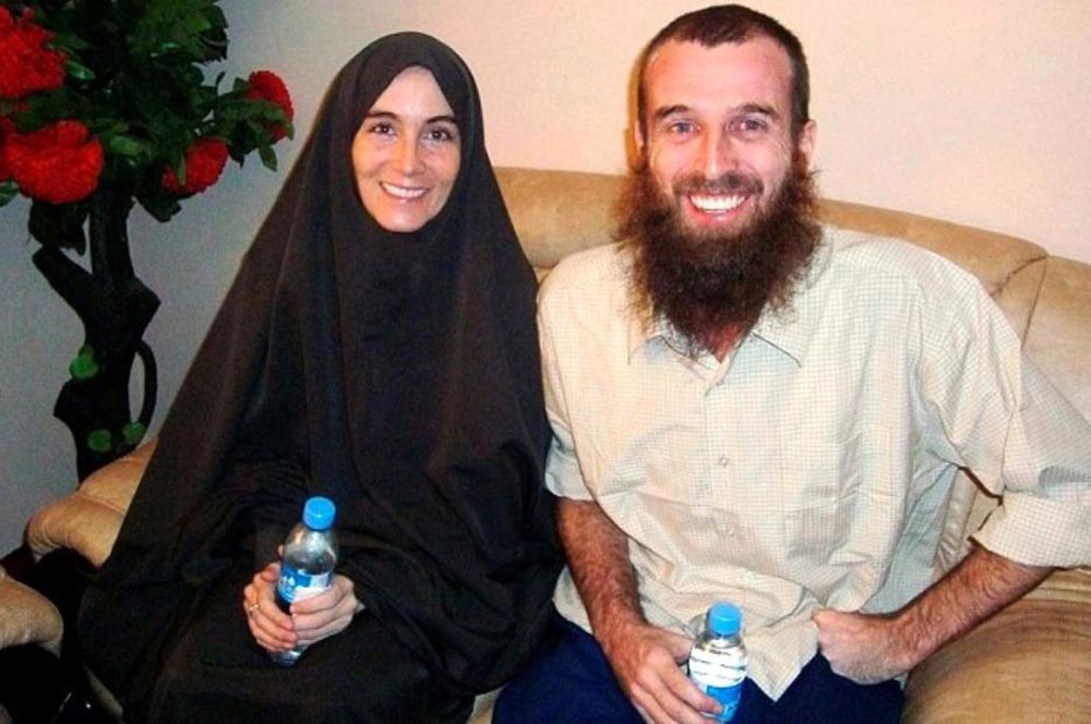 Amanda cùng nhiếp ảnh gia người Australia Nigel Brennan (36 tuổi) tới Somalia tác nghiệp.