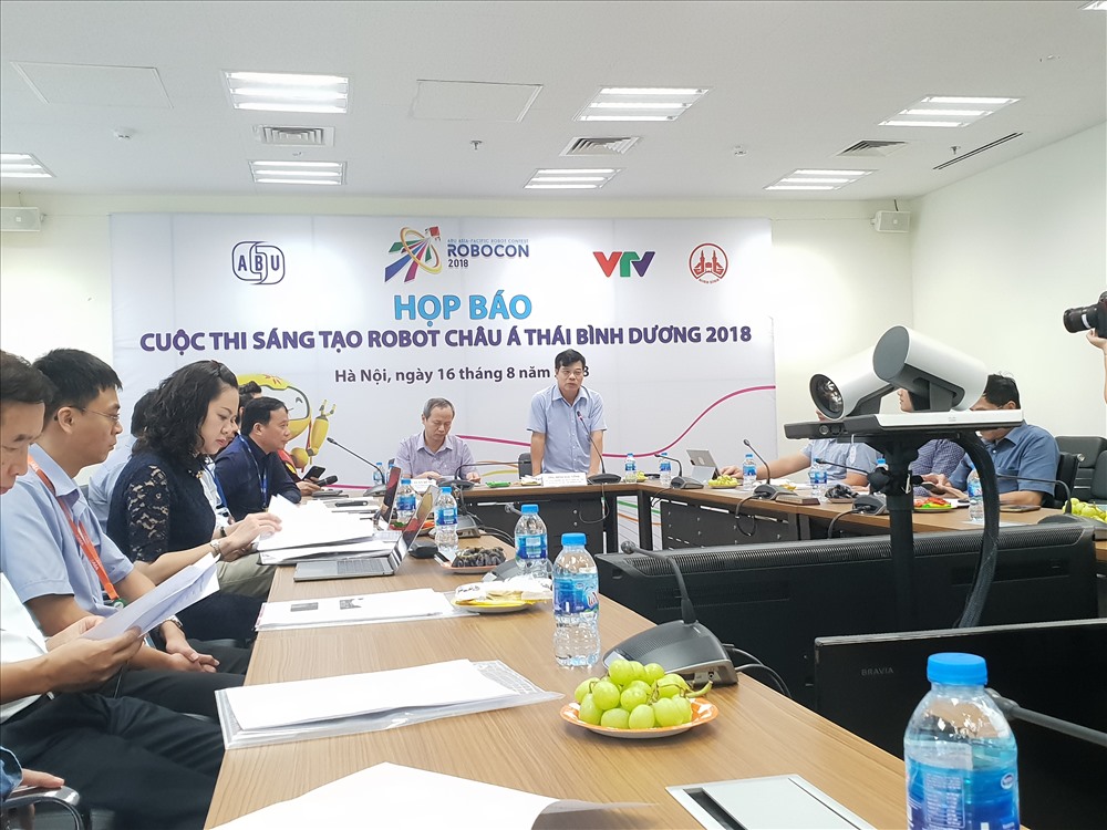Các đại biểu tham dự họp báo sáng 16.8. Ảnh: Huyên Nguyễn