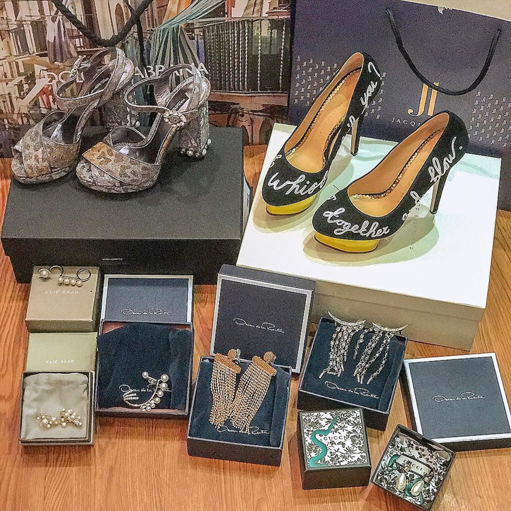 Minh Hằng được đánh giá là một trong những ngôi sao hàng đầu showbiz Việt.
