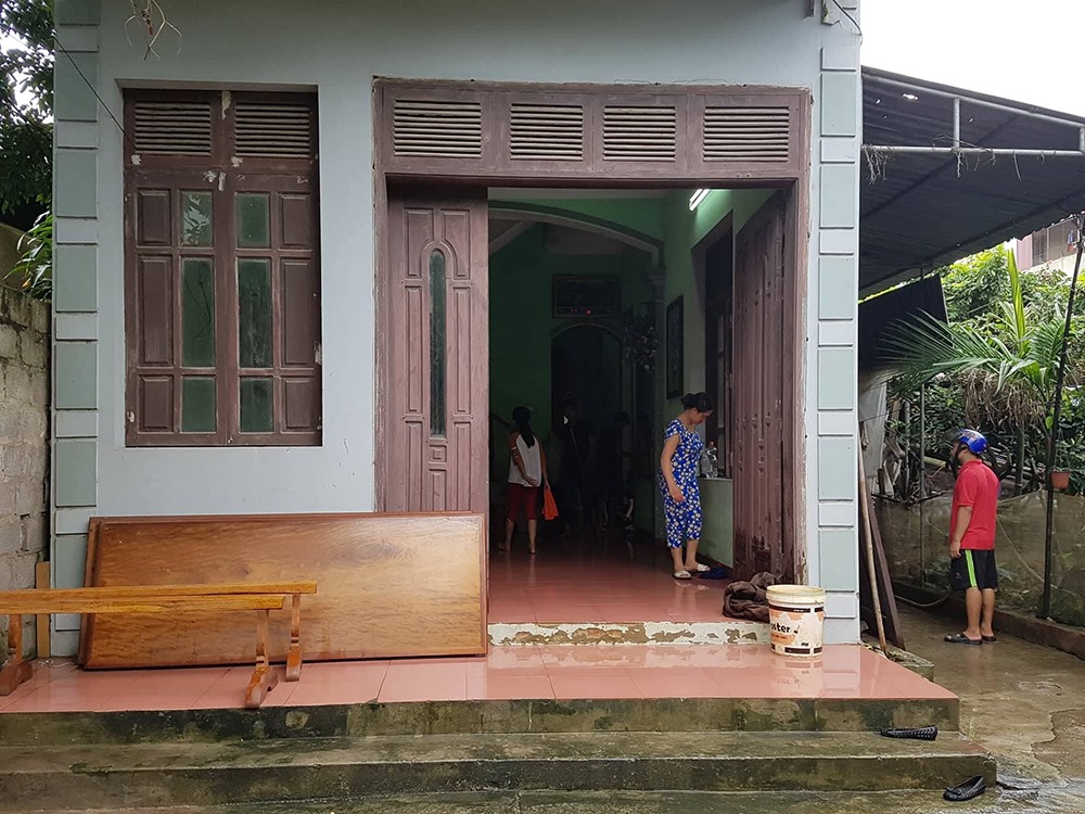Ngôi nhà 2 tầng nơi xảy ra vụ án 2 vợ chồng bị sát hại lúc nửa đêm. Ảnh: PĐ.