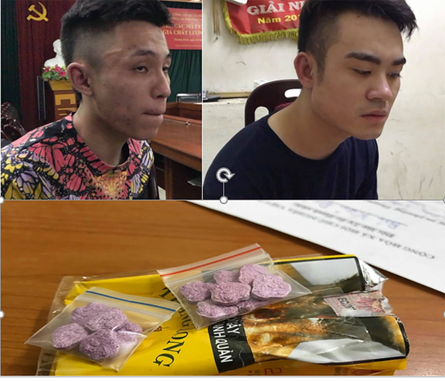 Hai đối tượng cùng tang vật vụ việc. Ảnh: Linh Nhi.