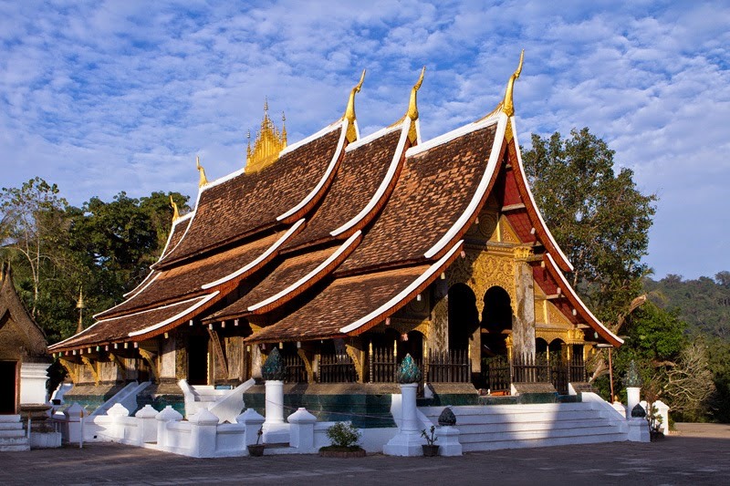 Chùa Xieng Thong là ngôi chùa Phật giáo cổ nhất nằm ở phía bắc thành phố Luang Phrabang. Ảnh: buddistdoor