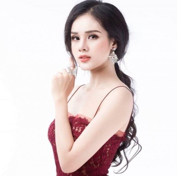 Nhan sắc của bạn gái tin đồn cầu thủ Trọng Đại U23.