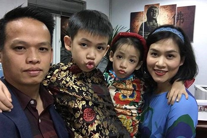 Nữ diễn viên Hà Hương và gia đình hạnh phúc.