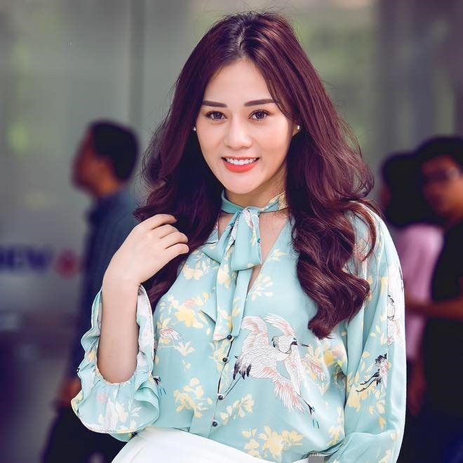 Phương Oanh từng trải qua hai cuộc tình nhiều nước mắt.