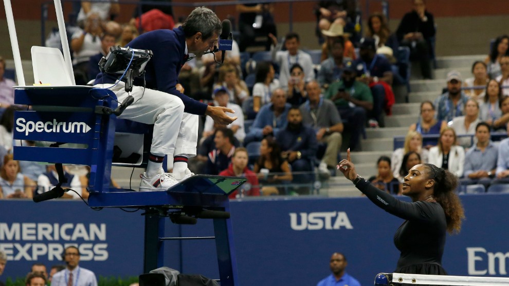 Cách hành xử phản cảm của Serena Williams khiến “Nữ hoàng quần vợt Mỹ” đánh mất rất nhiều sau một thất bại. Ảnh: Marca