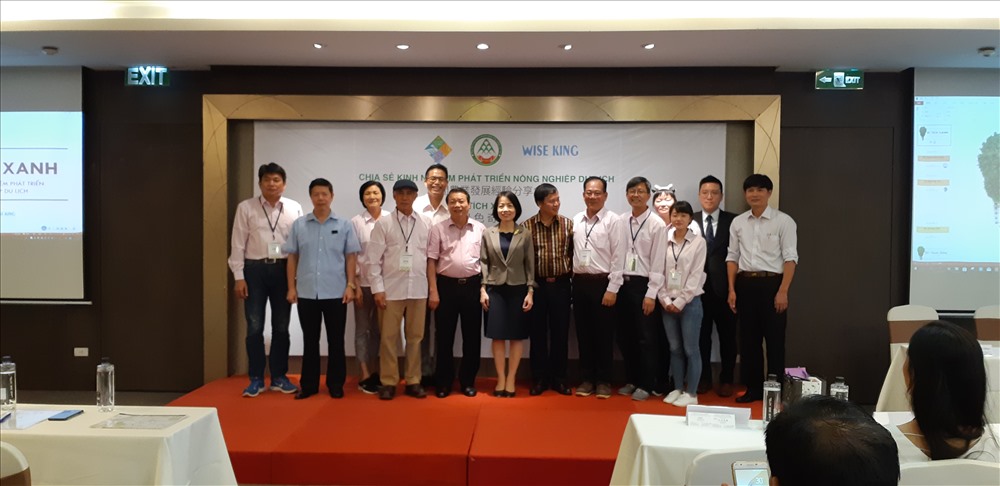 Các chủ trang trại Đài Loan đến Việt Nam chia sẻ kinh nghiệm làm du lịch nông nghiệp. Ảnh: T.Linh