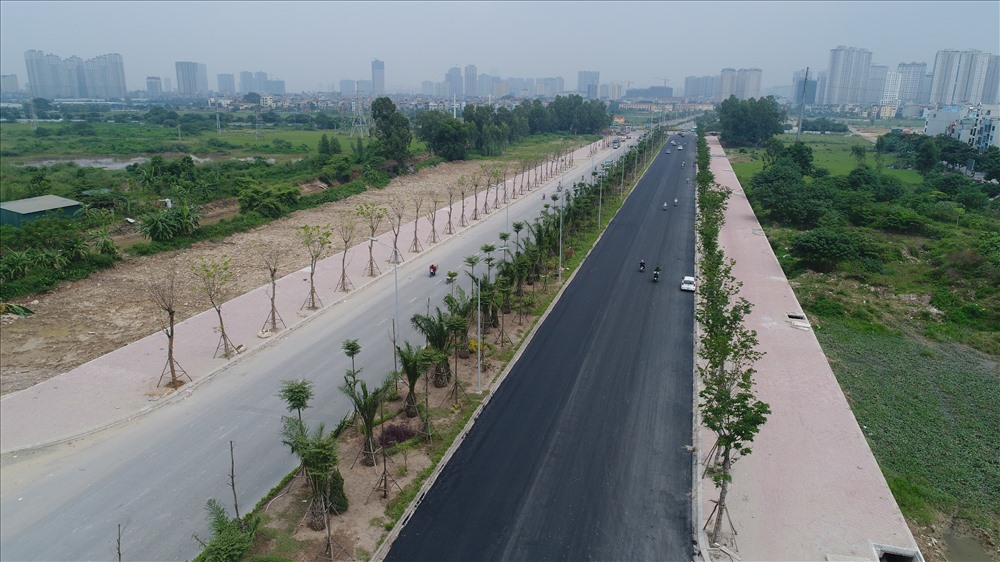 Tuyến đường có mặt cắt ngang 40m, gồm 4 làn xe, tốc độ thiết kế 60 km/h.