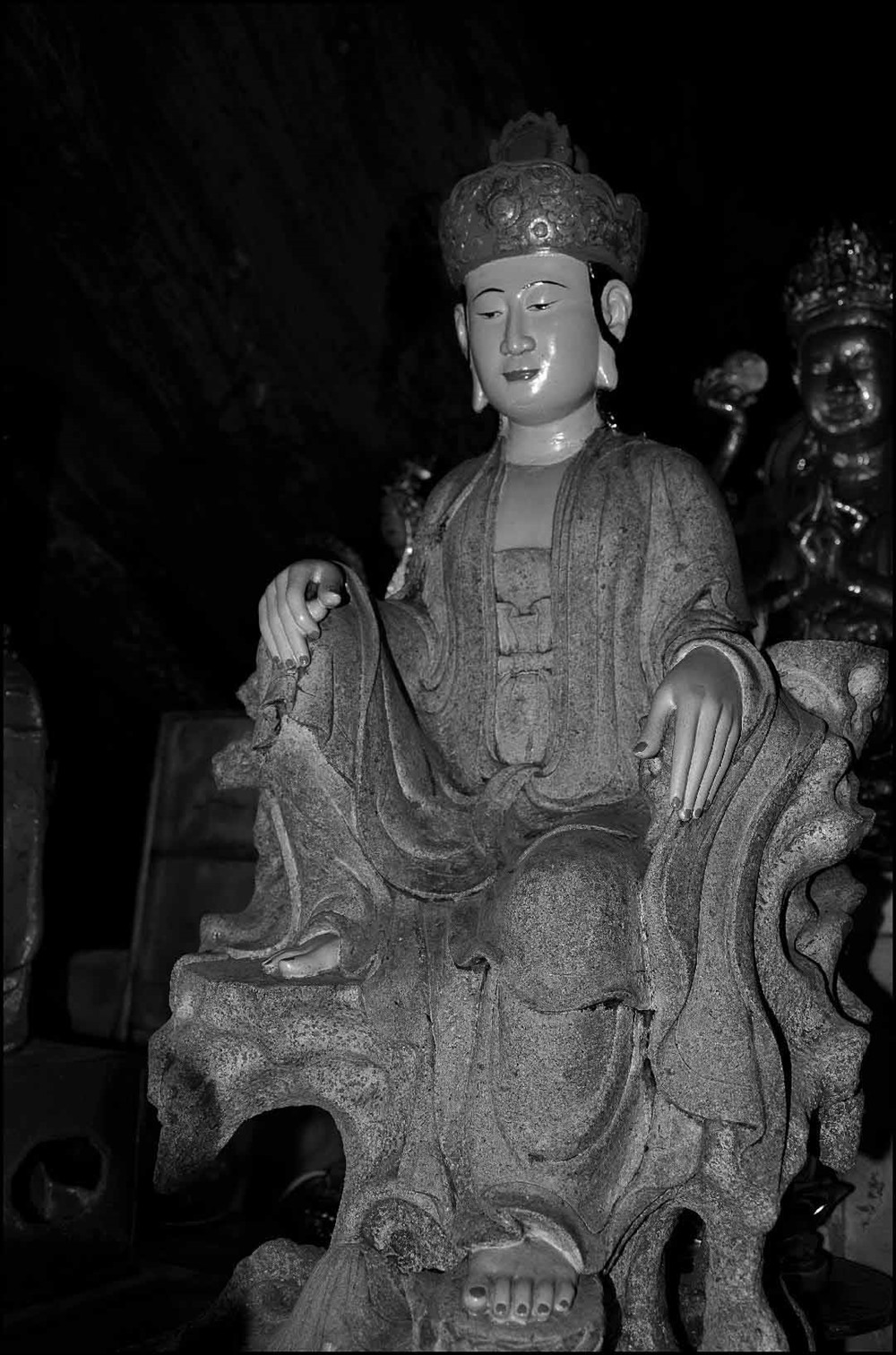 Tượng Phật bà Chùa Hương.