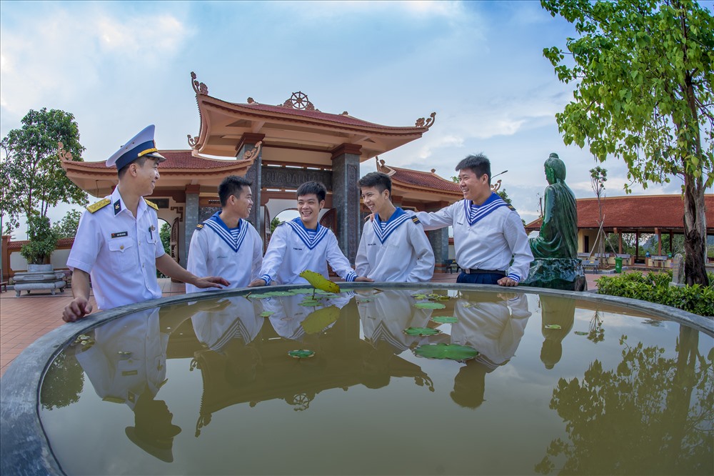 Trước ngày ra đảo tiền tiêu.