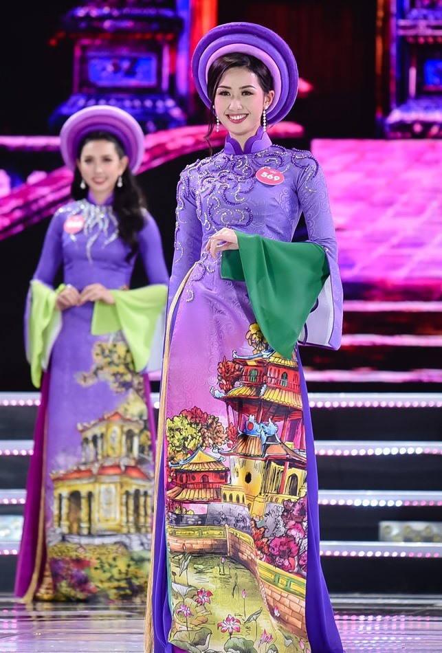 Thí sinh hoa hậu Việt Nam 2018 thướt tha với áo dài - ảnh 2 Thí sinh hoa hậu Việt Nam 2018 thướt tha với áo dài - ảnh 2
