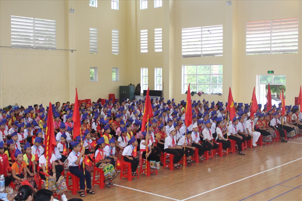 Nghệ An: Lễ khai giảng muộn ở trường vùng lũ