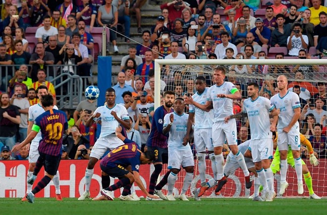 Messi trở thành Vua hat-trick Champions League