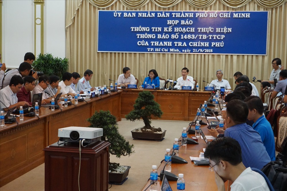 Quang cảnh buổi họp báo.