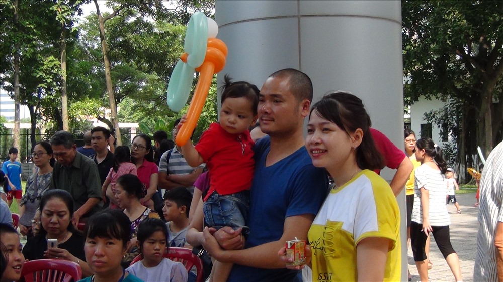 “Qua các hoạt động đa dạng này, chương trình nhằm truyền tải tới công chúng các giá trị văn hóa đã được chắt lọc, kết tinh, không ngừng được bồi đắp, làm cho bản sắc dân tộc thêm giàu hương sắc”, PGS, TS. Võ Quang Trọng – Giám đốc Bảo tàng Dân tộc học Việt Nam.