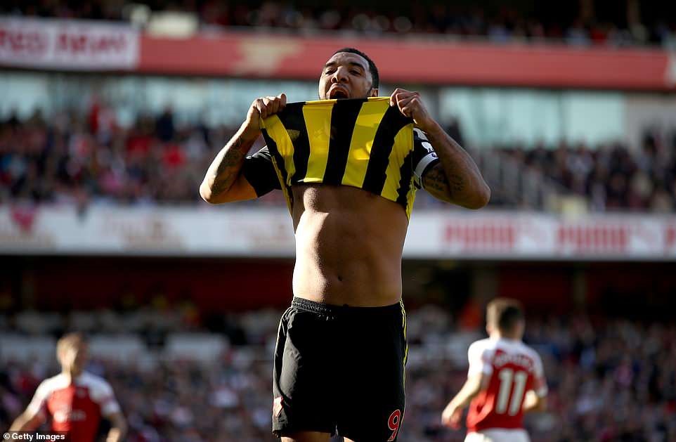 Troy Deeney đã bỏ lỡ những cơ hội của riêng mình trong trận đấu này. Ảnh: Getty Images.