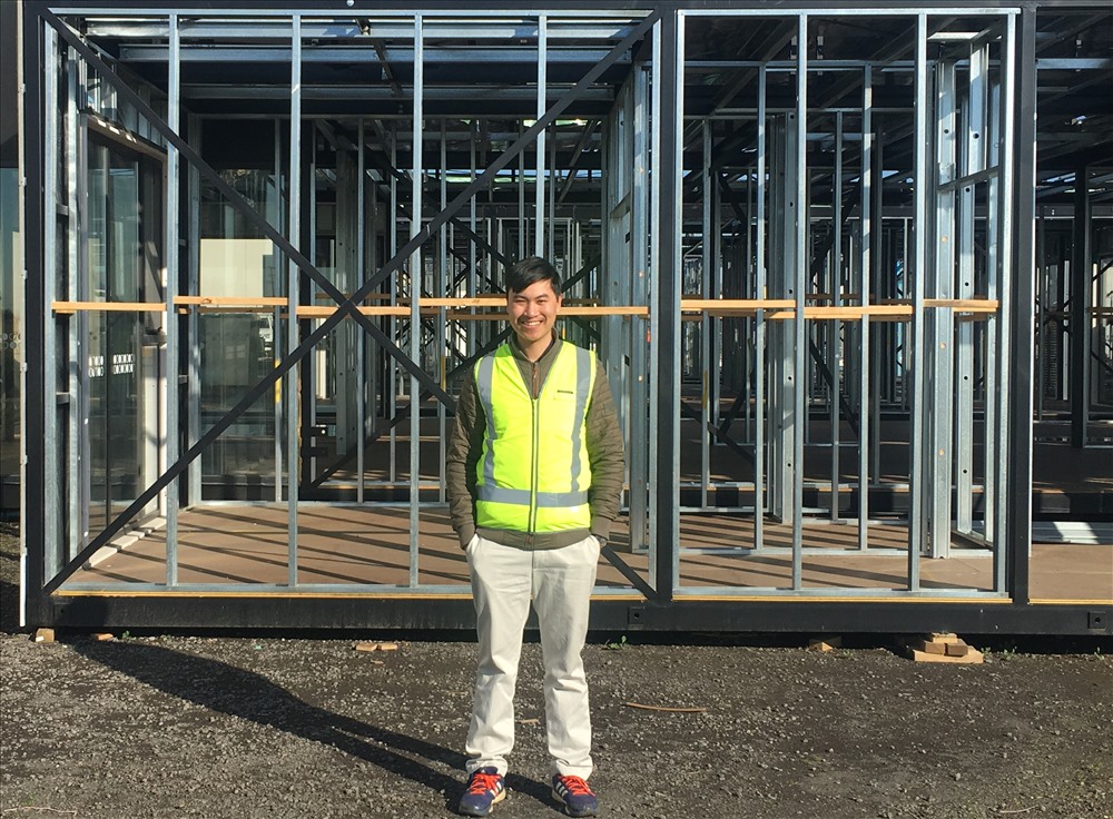 Nhà vô địch Olympia lần thứ 12 hiện đang làm cho một Cty xây dựng ở Melbourne. Ảnh do nhân vật cung cấp