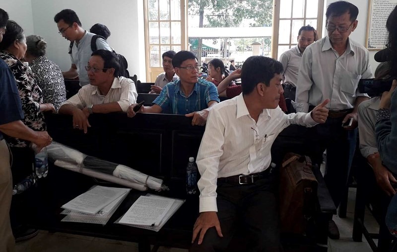 Các hộ dân cho rằng kết luận vẫn chưa thật sự rõ ràng vì vẫn còn nhiều hộ dân bị thu hồi đất ngoài lằn ranh quy hoạch vẫn chưa được đề cập đến