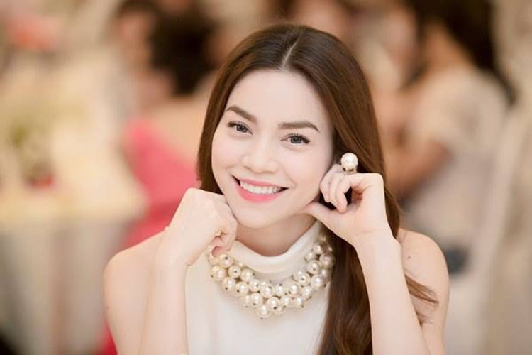 Hồ Ngọc Hà.