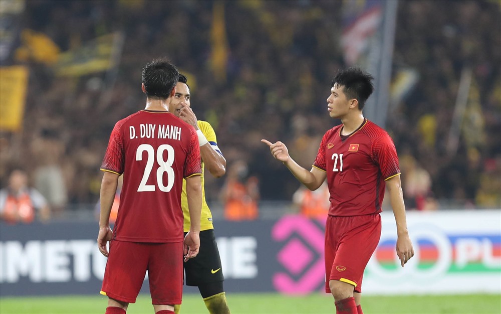 Đình Trọng dính chấn thương khi đá AFF Cup 2018. Ảnh: Đ.Đ