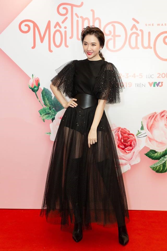 Hari Won cũng ngày càng được đánh giá cao về nhan sắc.